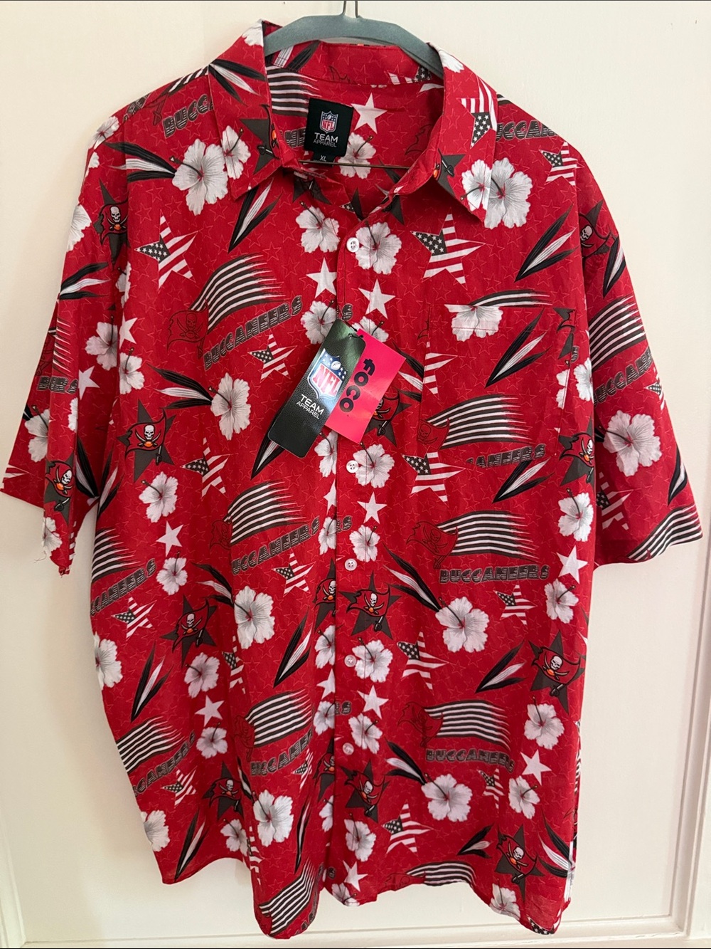 NFL Red Hawaiian Button-Down with Buccaneers Logos America 250